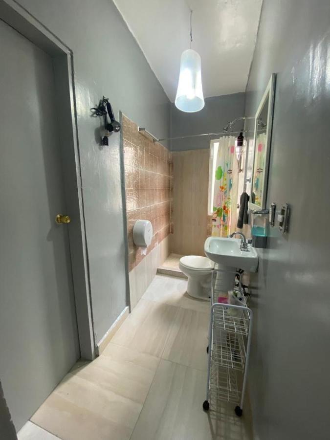 Hostal Letys Place Emilio Mexico City Ngoại thất bức ảnh